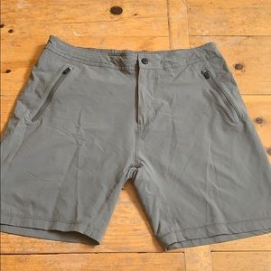 Mack Weldon Gargoyle Gray 4-way active shorts